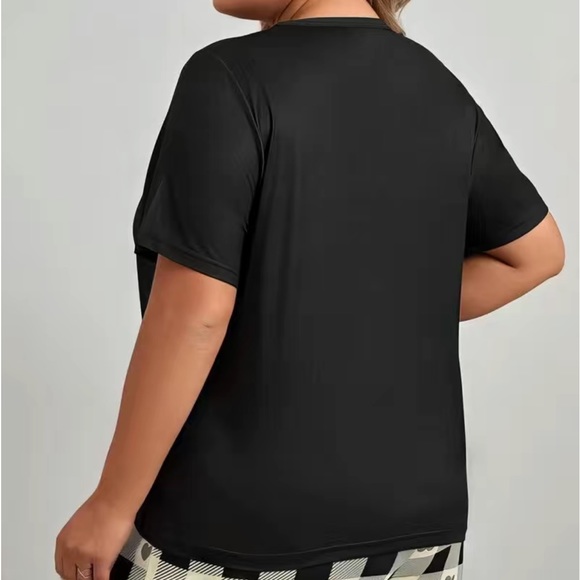 Plus Size Halloween Pumpkin and Bats Coffee Cup Graphic V Neck Tee - Picture 2 of 8